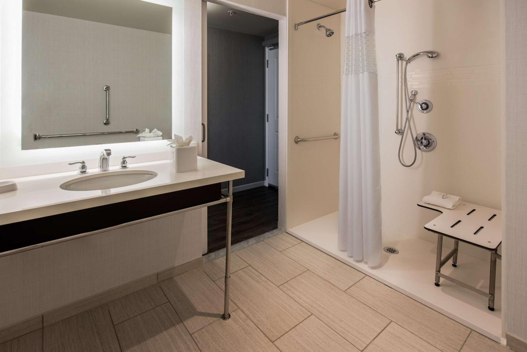 Hampton Inn & Suites Washington, D.C. - Navy Yard Εξωτερικό φωτογραφία
