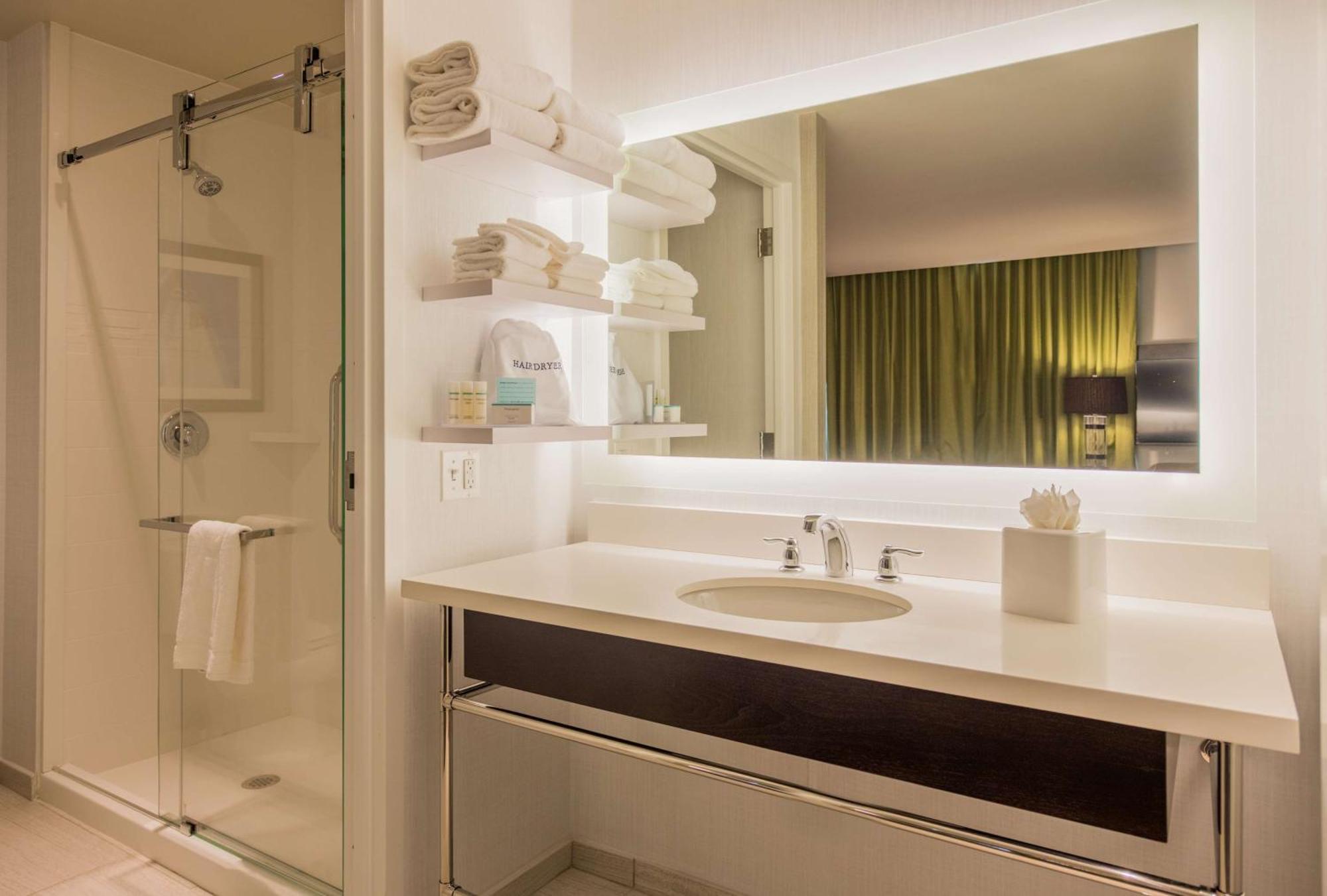 Hampton Inn & Suites Washington, D.C. - Navy Yard Εξωτερικό φωτογραφία