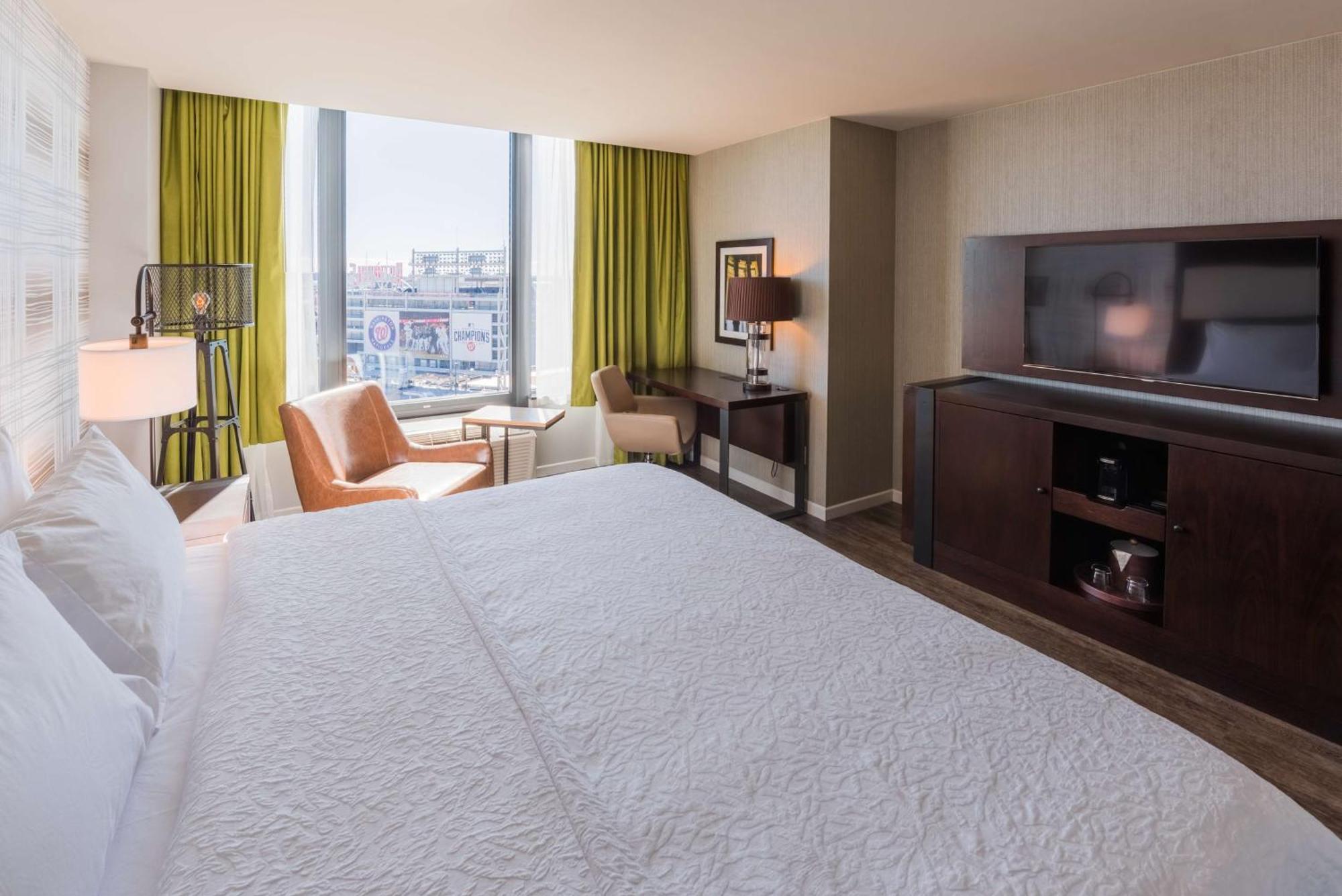 Hampton Inn & Suites Washington, D.C. - Navy Yard Εξωτερικό φωτογραφία